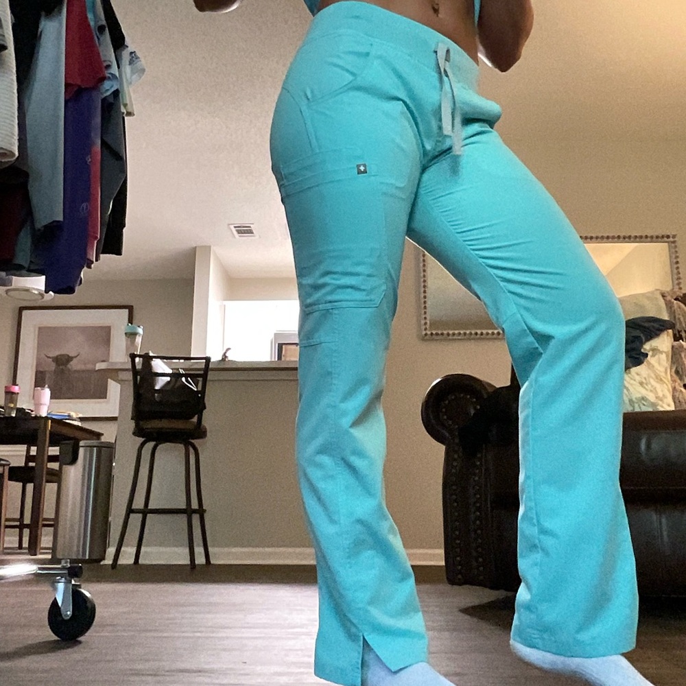 Aqua blue figs scrub bottoms